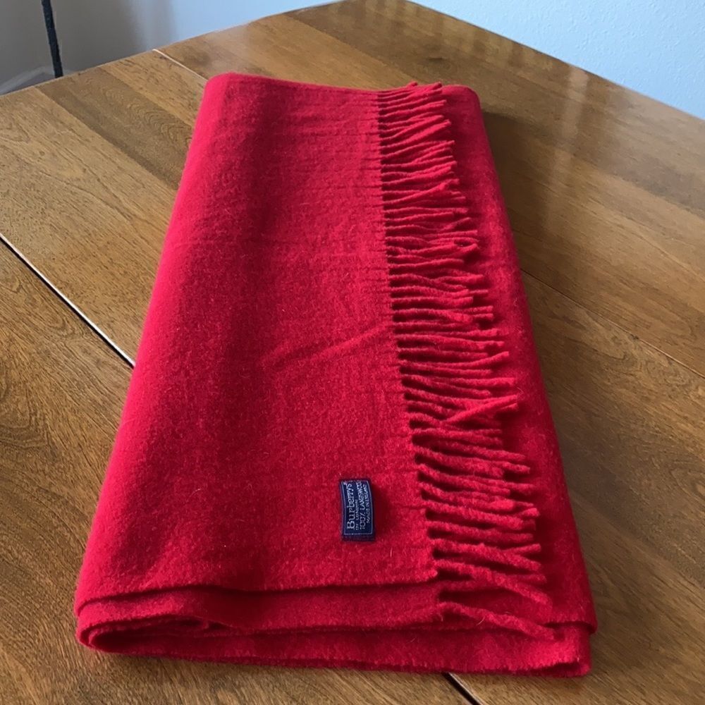 LargeāBurberryāālambsāwoolāscarf